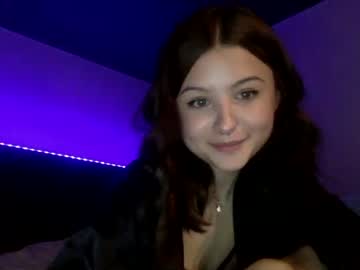 webcam girl llilcandy live cam image #4407657