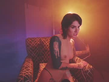 webcam girl aynmarie live cam image #6934887