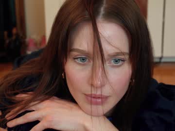 webcam girl ellaa91 live cam image #2009576