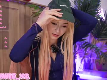 webcam girl sunny_sonnie live cam image #12099705