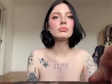 webcam tranny evelynforever live cam image #5945807