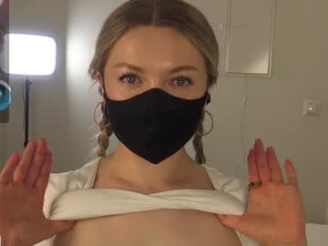 webcam girl blondehottiek live cam image #9689421