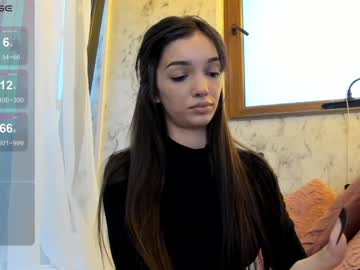 webcam girl sassyt33n live cam image #11111329