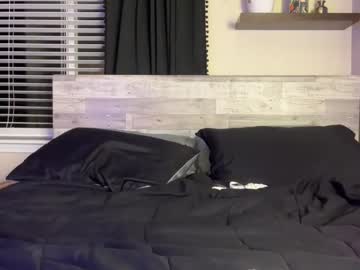 webcam girl peachyflowers live cam image #13021270