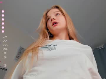 webcam girl _magic_smile_ live cam image #11039934