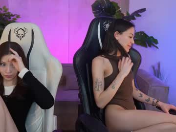 webcam couple bright_diamonds_054 live cam image #12262236