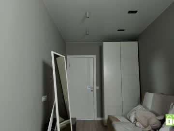 webcam girl eleonora_linn live cam image #6443961