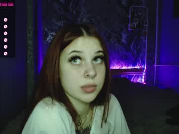 webcam girl maaarynip live cam image #1618579