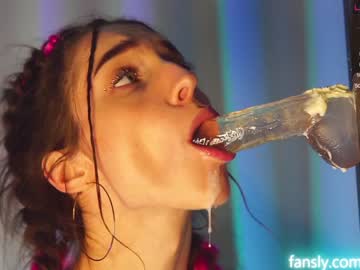 webcam girl angels_kiss live cam image #2550846