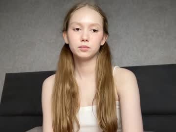 webcam girl lizzy_cutie live cam image #10694741