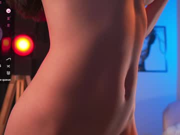 webcam girl lucie_beltran live cam image #10941713