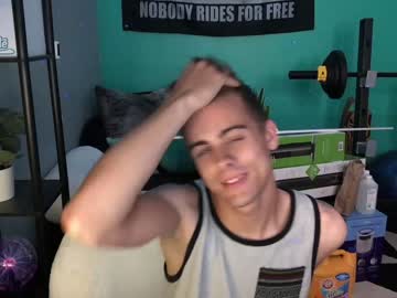 webcam man crashmonroe live cam image #3336346