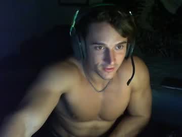 webcam man nategains live cam image #751946