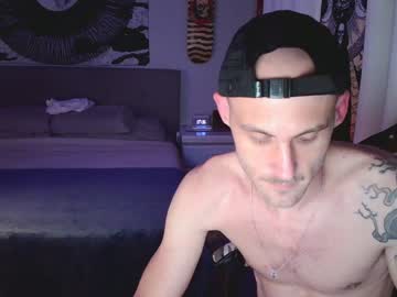 webcam man bi_mechanic live cam image #4674525