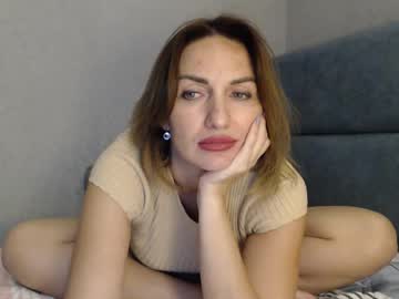 webcam girl mallinia live cam image #11043676