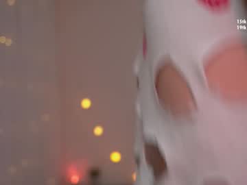 webcam girl tiny_miracle live cam image #10394431