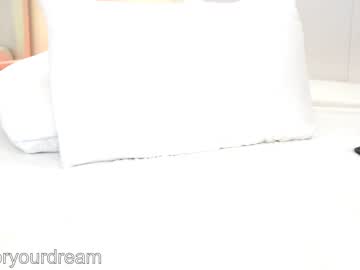 webcam girl dovia live cam image #5832732