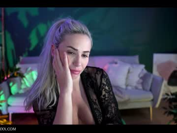 webcam girl provocatrixx live cam image #4446991
