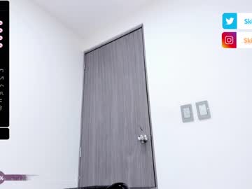 webcam girl skinnyy_16 live cam image #8883600