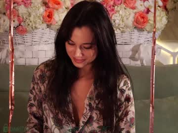 webcam girl taanni_bc live cam image #12224319