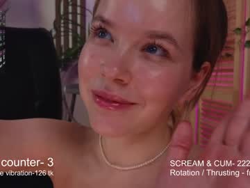 webcam girl milly_shy live cam image #12417493
