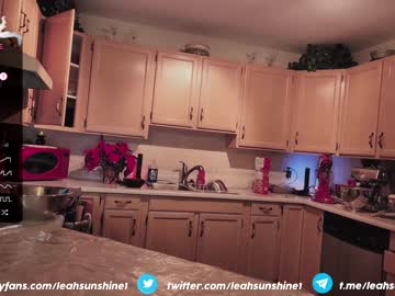 webcam girl leahsunshine live cam image #8007857