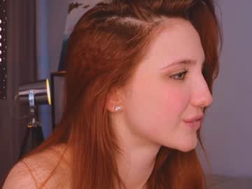 webcam girl lynnalltop live cam image #10383317