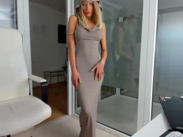 webcam girl ingridblondy94 live cam image #6870303