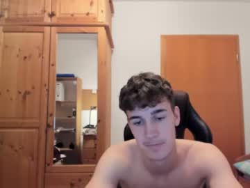 webcam man justanormaldick69 live cam image #3829888