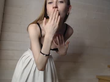 webcam girl princess__aurora live cam image #4967193