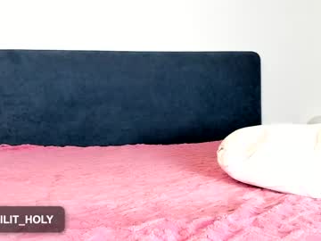 webcam girl lily_holy live cam image #8131959