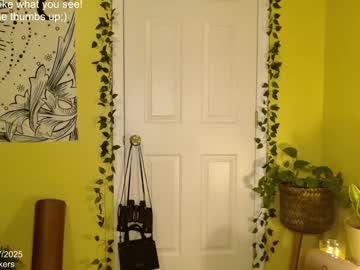 webcam girl skybella_ live cam image #11614417