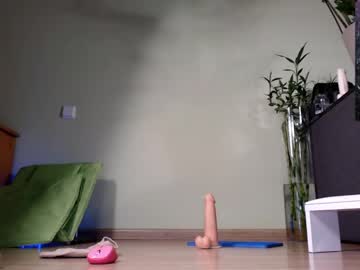 webcam girl becky_baker live cam image #9437714