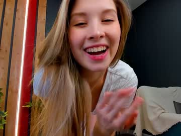 webcam girl milablush live cam image #5908315