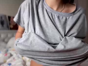 webcam girl elisa_moon live cam image #9676839
