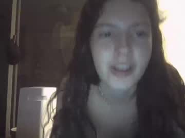 webcam girl frenchava live cam image #3796994