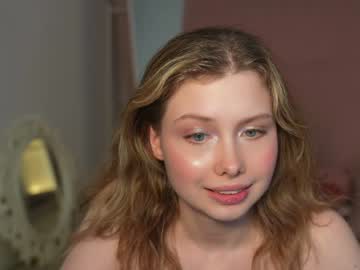 webcam girl april_blush live cam image #9123448