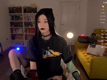 webcam girl loony_moony live cam image #8433129