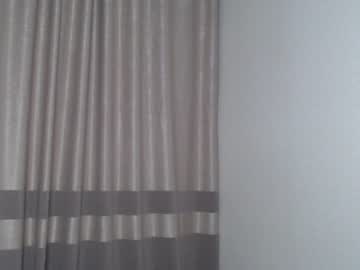 webcam girl shy_hott1e live cam image #2213090