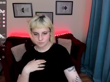 webcam girl yolandi_toit live cam image #2953735