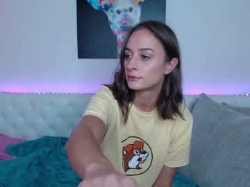 webcam girl holihurricane live cam image #2916241