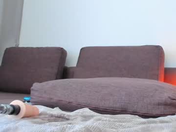 webcam girl alice_lady2020 live cam image #9613361