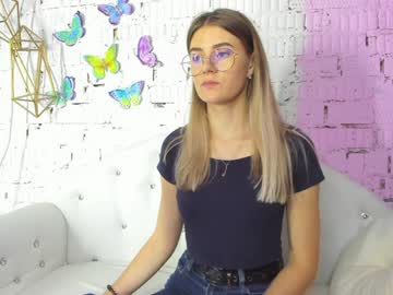 webcam girl rinatagold live cam image #2744746