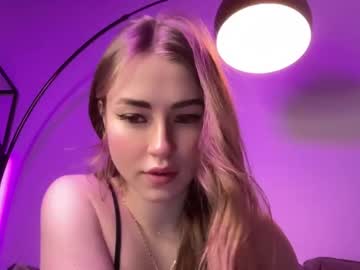 webcam girl strawberryjamx live cam image #5054243