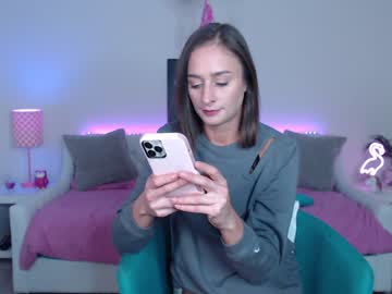 webcam girl holihurricane live cam image #1471353