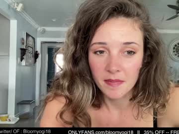 webcam girl bloomyogi live cam image #9599598