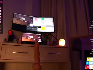 webcam girl kronniekray live cam image #4795997
