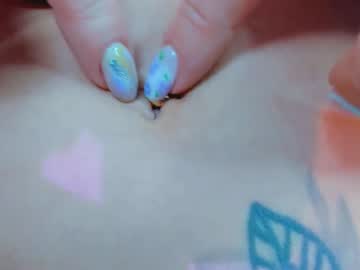 webcam girl emmi_rosee live cam image #2479078