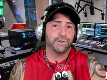 webcam man whaaaaaaaat live cam image #4160400