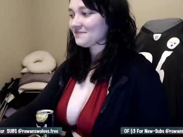 webcam girl rowanswolves live cam image #1346265